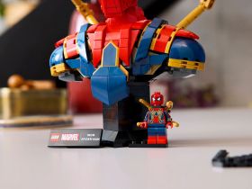 Super Heroes 76326 Конструктор Бюст Железного Человека-паука
