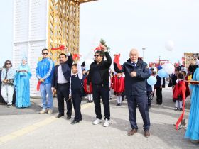 Вилюйск преображается: в День города на набережной «Поющие пески» зазвучала новая музыка