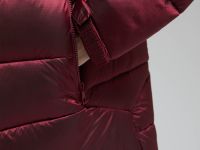 Удлиненный пуховик полуприлегающего силуэта