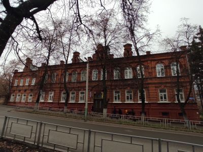 Здание медучилища