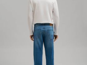 Джинсы прямого кроя