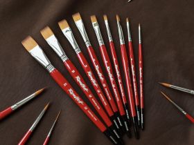 Кисть синтетика имитация колонка №22 плоская Roubloff "1S24" ручка фигурная