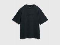 Футболка с объёмной вышивкой, Черный