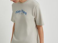 Футболка прямого силуэта