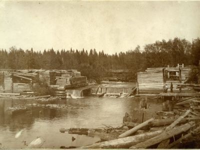 Лесопилка на реке Анде