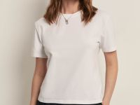 Футболка приталенного силуэта