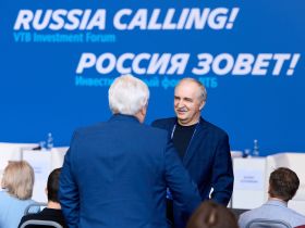 Кризис кризису рознь: о чем спорили экономисты на форуме «РОССИЯ ЗОВЕТ!»