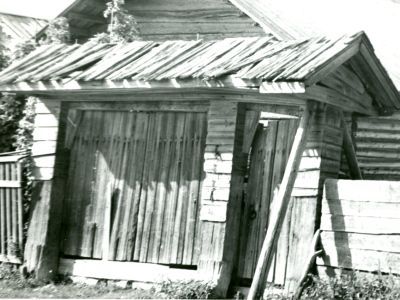 Ворота в усадьбе А.М. Ивковой