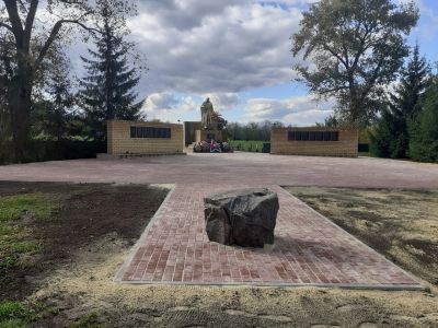 Братская могила № 367