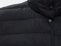 Утепленный жилет приталенного силуэта