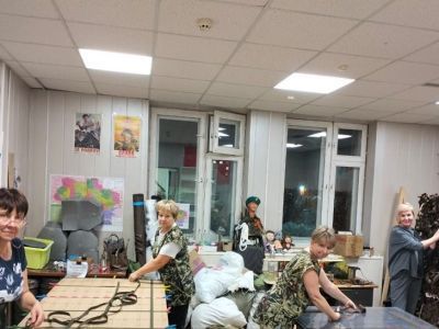 Волонтеры из Мирного изготовили более 10 тысяч необходимых вещей для бойцов