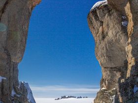 Арктическая снегоходная экспедиция "К Каменным Людям Сундуруна через кряж Суор Уйата"