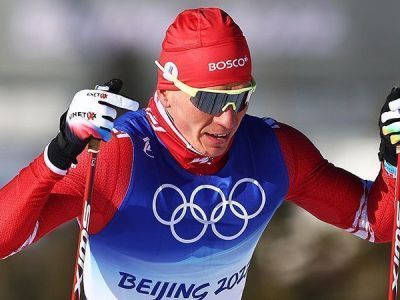 Александр Большунов пропустит спринтерскую гонку на Олимпиаде в Пекине
