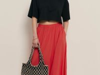 Юбка миди А-силуэта на резинке