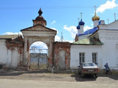 Святые ворота