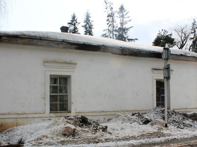 Здание провиантского магазина. Здесь располагалась типография, где вышел  1-й номер районной газеты «Крестьянская правда»