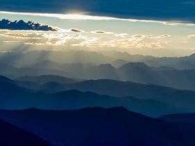 «В горах Семи Хребтов. Водопады хребта Сэттэ Дабан»