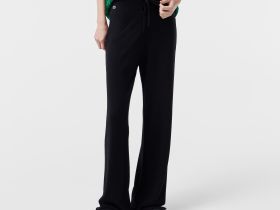 Женские брюки Lacoste свободного кроя