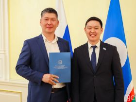 В Якутии отметили День радио и наградили работников связи