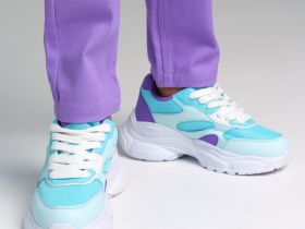 Кроссовки для девочек