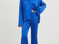 Брюки полуприлегающего силуэта на средней посадке