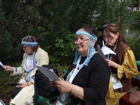 Олонхо «Ньургун Боотур» прочитают 100 человек на семи языках мира