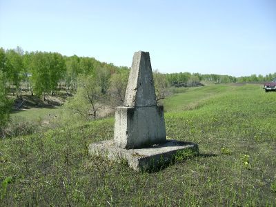 Обелиск односельчанам, участникам гражданской войны