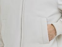 Утеплённый бомбер с отложным воротником, Белый