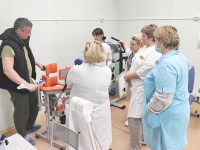 Профессия «ставить на ноги»