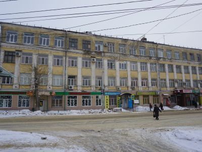 Бывшая школа ВВС, где учились космонавты Шаталов и Филипченко