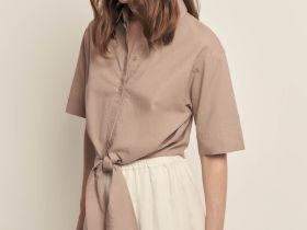 Блузка из хлопка и льна с завязками на поясе