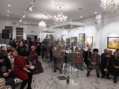 Открылась выставка художников Намского района Якутии
