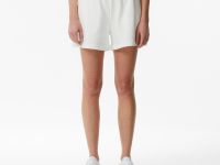 Женские шорты Lacoste