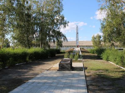 Памятник воинам, погибшим в годы Великой Отечественной войны (1941-1945 гг.)