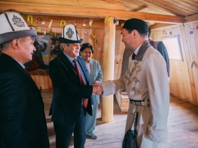 Госсекретарь Киргизской Республики посетил Ысыах Олонхо