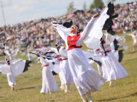 Фото: открытие Ысыаха Туймаады-2025