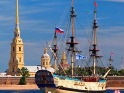Авторские экскурсии на легендарном теплоходе «Рок Хит Нева»