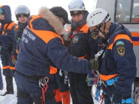 Спасатели Якутии отработали спуски с вертолета в рамках подготовки к паводкам