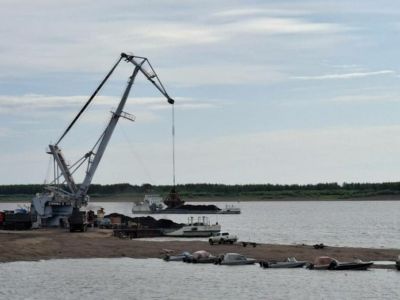 Более 98 тысяч тонн угля доставили по рекам Амге и Вилюй