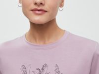 Базовая футболка приталенного силуэта