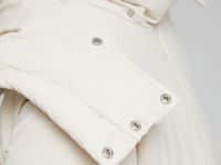 Утепленная куртка с капюшоном