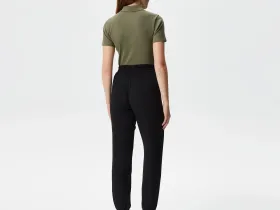 Женские брюки-джоггеры Lacoste на эластичном поясе