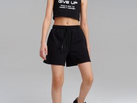 Комплект трикотажный для девочек: топ, шорты