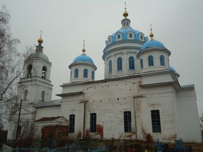 Церковь Духа Святого с трапезной и колокольней
