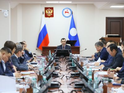 Острые вопросы сельского хозяйства Якутии обсудили с представителем федерального Минсельхоза