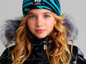 Шапка трикотажная для девочек