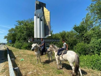 Якутский коневод, путешествующий из Оймякона в Москву, прибыл во Владимирскую область