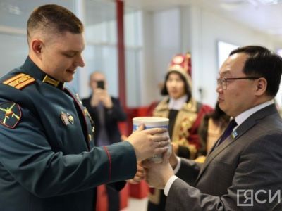 В Якутск прилетел Герой России Николай Соболев