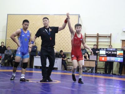 Якутские борцы прошли отбор на первенство России среди юниоров