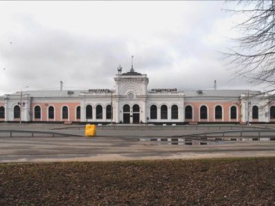 Здание железнодорожного вокзала